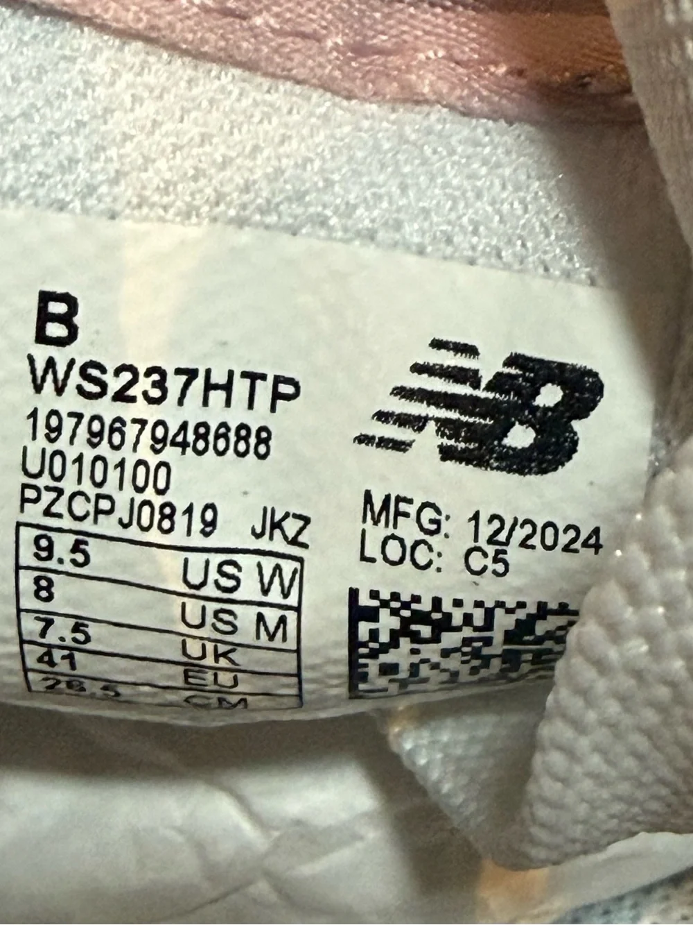 New Balance Women’s 237 Sneakers in Pink/Purple. Size 9.5 Brand New With Box
